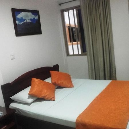 Hotel Center Ibague Bagian luar foto