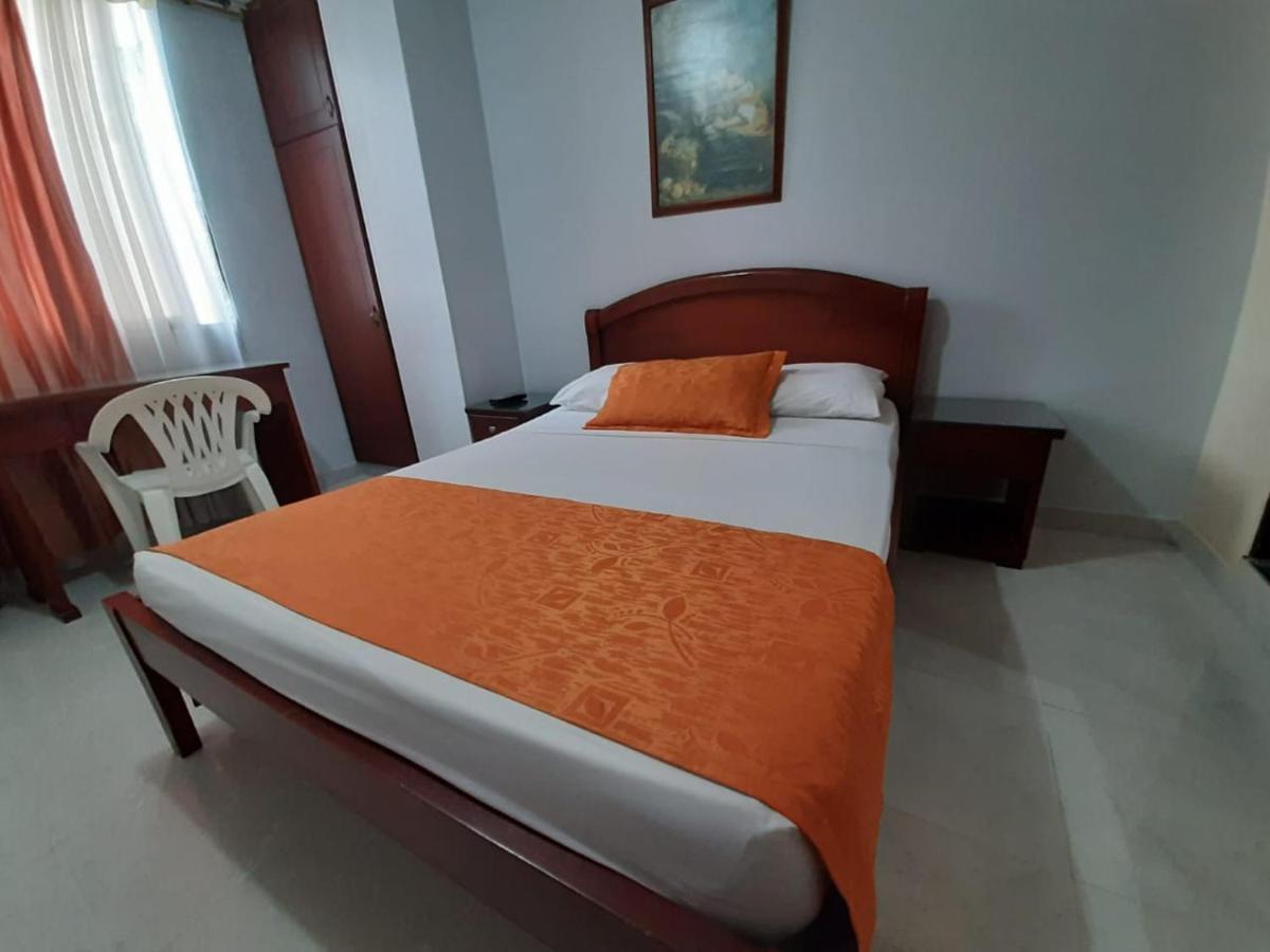 Hotel Center Ibague Bagian luar foto