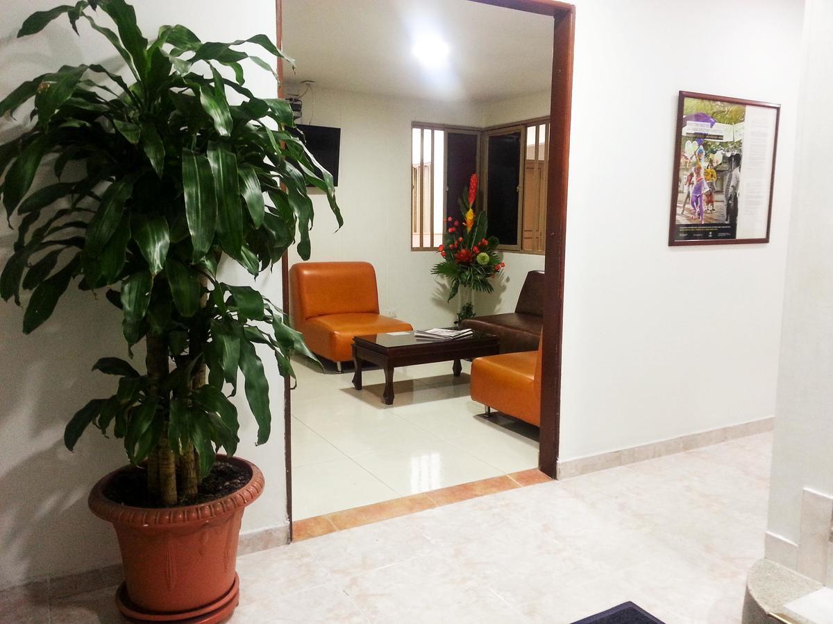 Hotel Center Ibague Bagian luar foto