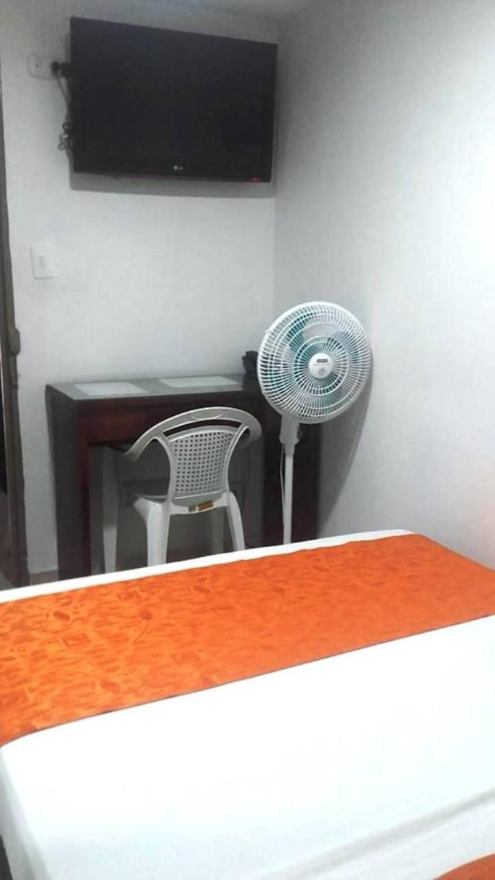 Hotel Center Ibague Bagian luar foto