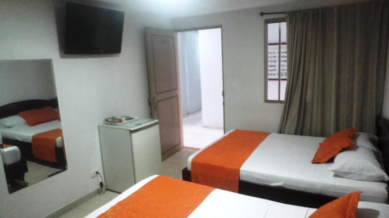 Hotel Center Ibague Bagian luar foto