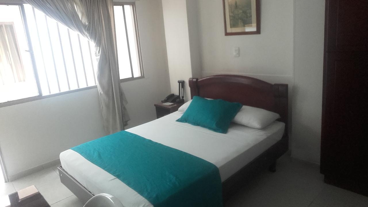 Hotel Center Ibague Bagian luar foto