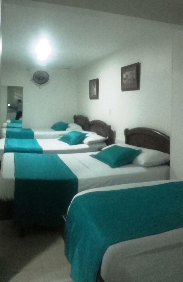 Hotel Center Ibague Bagian luar foto