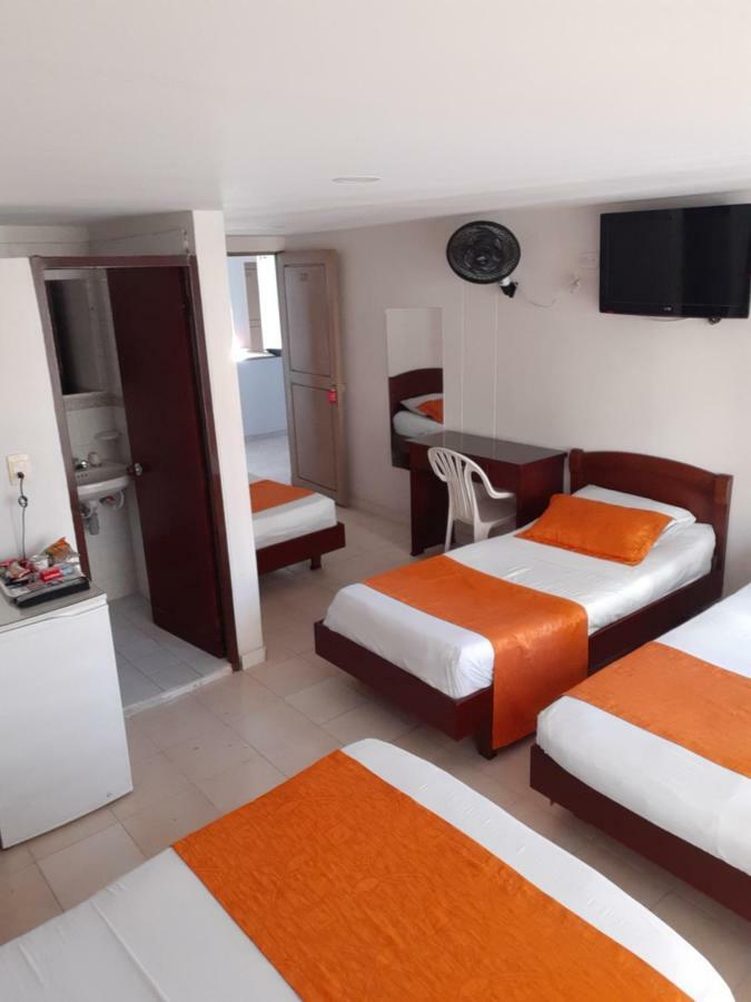Hotel Center Ibague Bagian luar foto